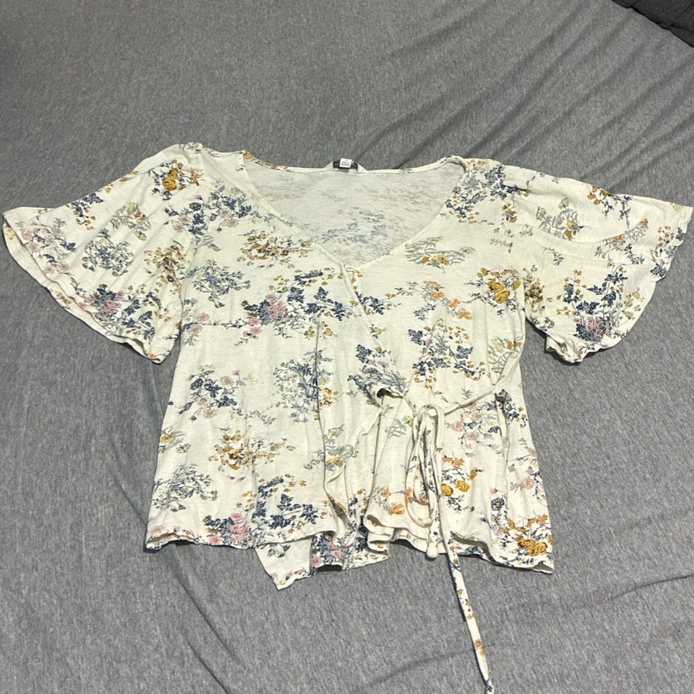 Lucky Brand Cream Floral Tie-Front Blouse